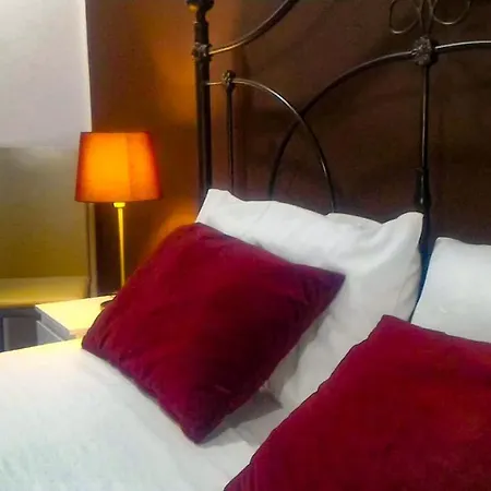 Luxury فندق مبيت وإفطار كاتانيا