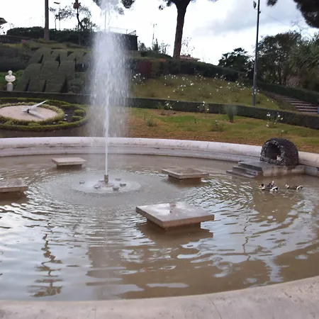 Luxury Alojamento de Acomodação e Pequeno-almoço 2*